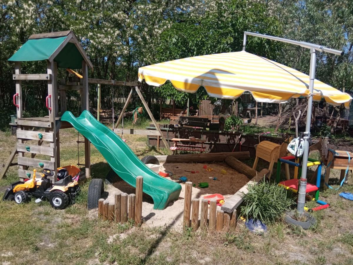 Ferienwohnung Schaeferhof, Die Natur Vor Der Haustuere Cottbus Exterior foto